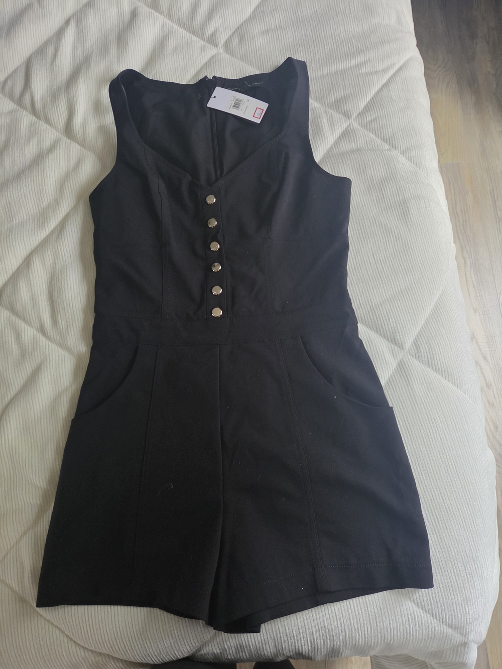 GUESS Black Sleeveless Button-Front Mini Romper